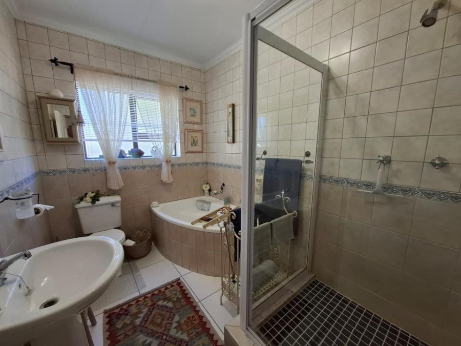 3 Bedroom Property for Sale in Linkside Western Cape